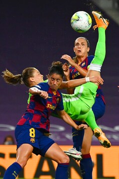 Wolfsburg Tops Barca To Reach Women's Champions League Final