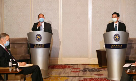 Taiwan says virus aid sent quietly to avoid Beijing protests