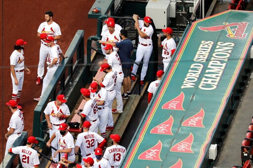 7 Cardinals, 6 staff test positive; series at Detroit off