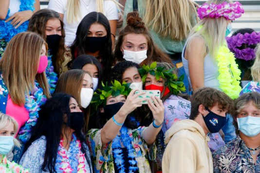 Utah high schools return to football, with virus precautions