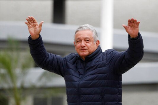 Mexican governor denies corruption as president looks on