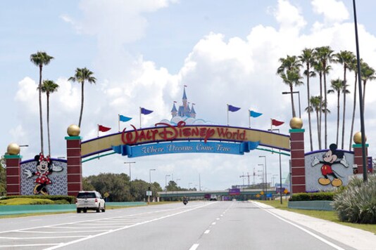 Actors back at Disney World after deal reached with union