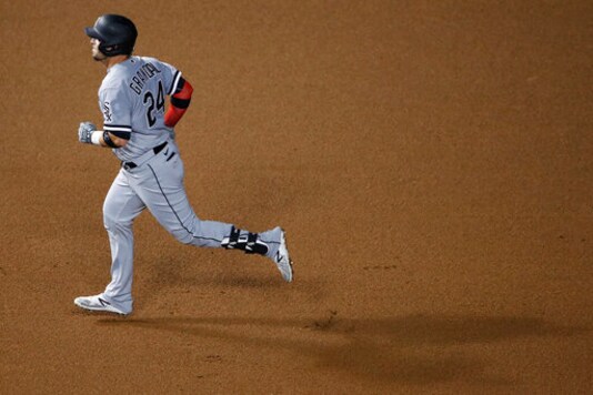 White Sox Belt 6 HRs, Pound Cubs 10-1 For 6th Straight Win