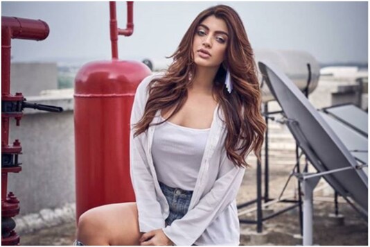 TV Actress Akanksha Puri Quitting Role of Mata Parvati in Vighnaharta Ganesha: Report