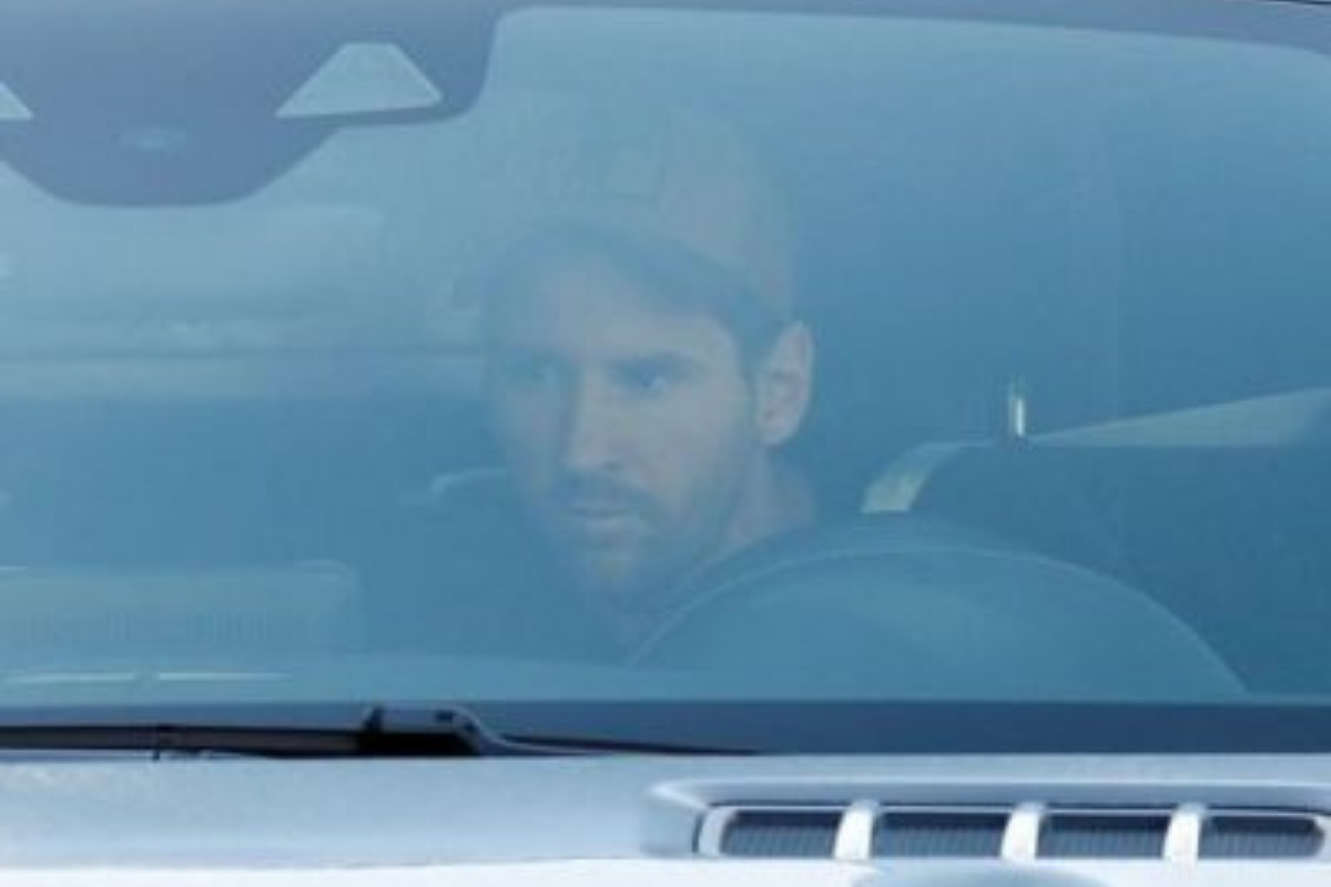 He's Back! Lionel Messi Back Training With Barcelona after Ending ...