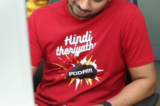 #HindiTheriyathuPoda: T-shirts With Slogans Against Hindi Imposition are a Rage in Tamil Nadu