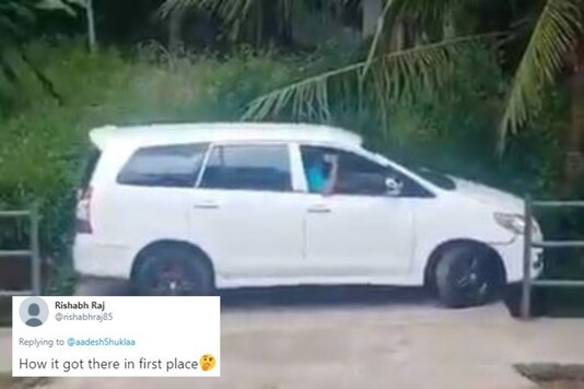 Kerala's Man Extra ordinary parking skills. Credits: Twitter