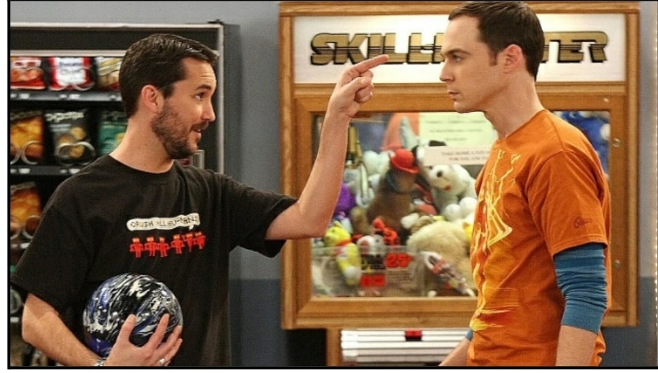 5 Moments From Big Bang Theory That Make Sheldon the Biggest Star Trek Fan Ever