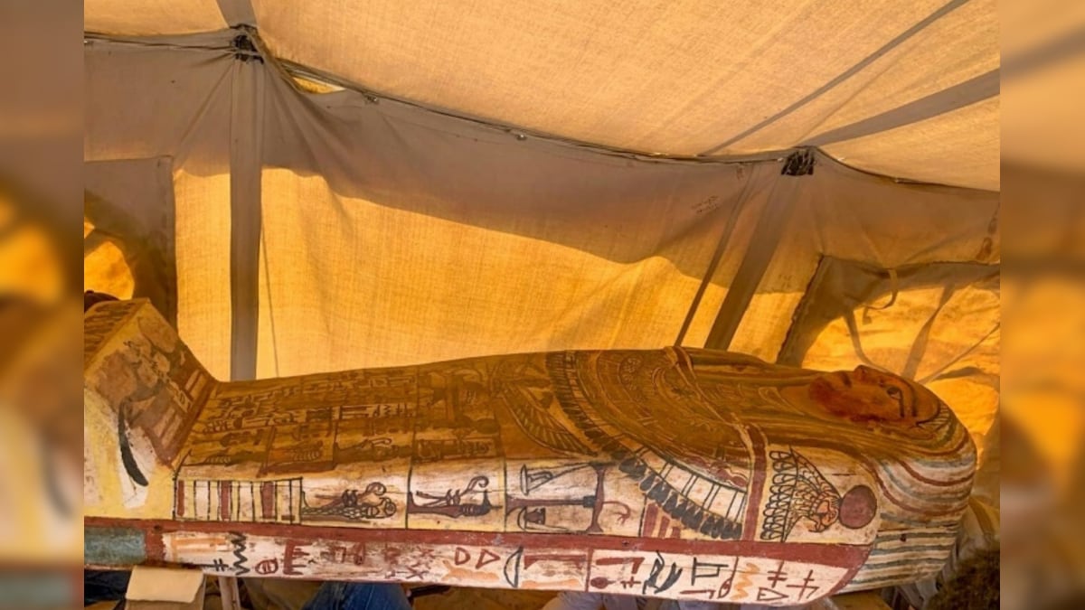 Sarcophagi Buried for 2500 Years Unearthed by Archaeologists in Egypt's Saqqara Necropolis