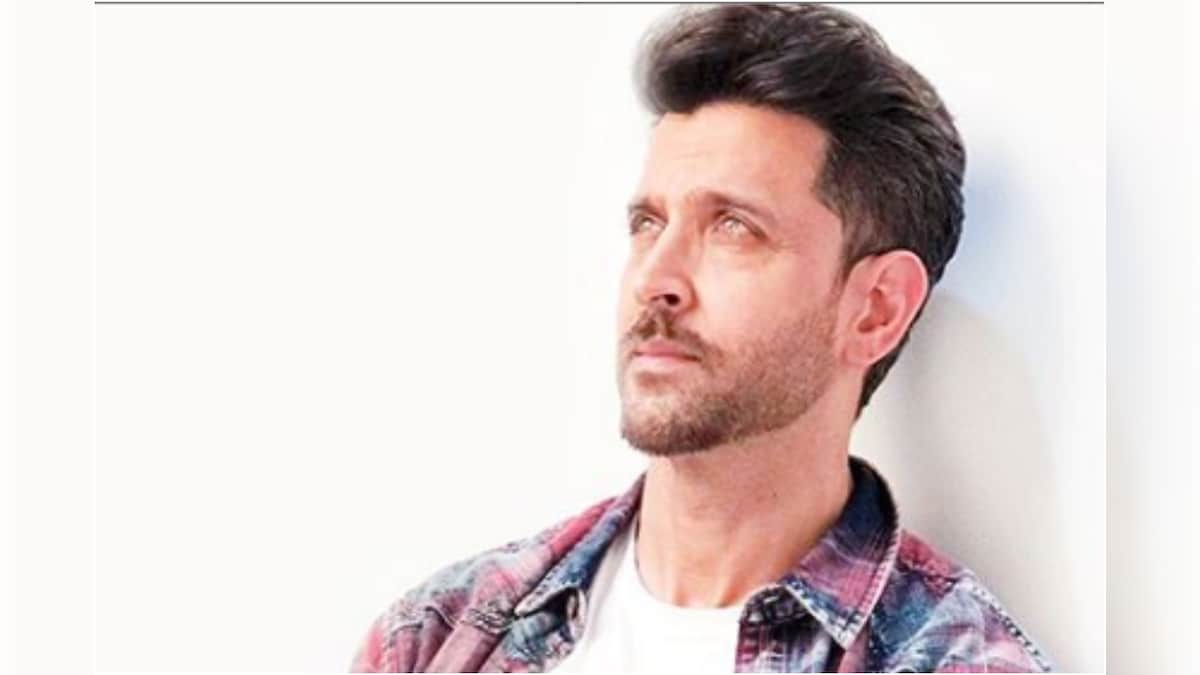 Hrithik Roshan Helps e-Rickshaw Driver's Son in Realising Dance Dream