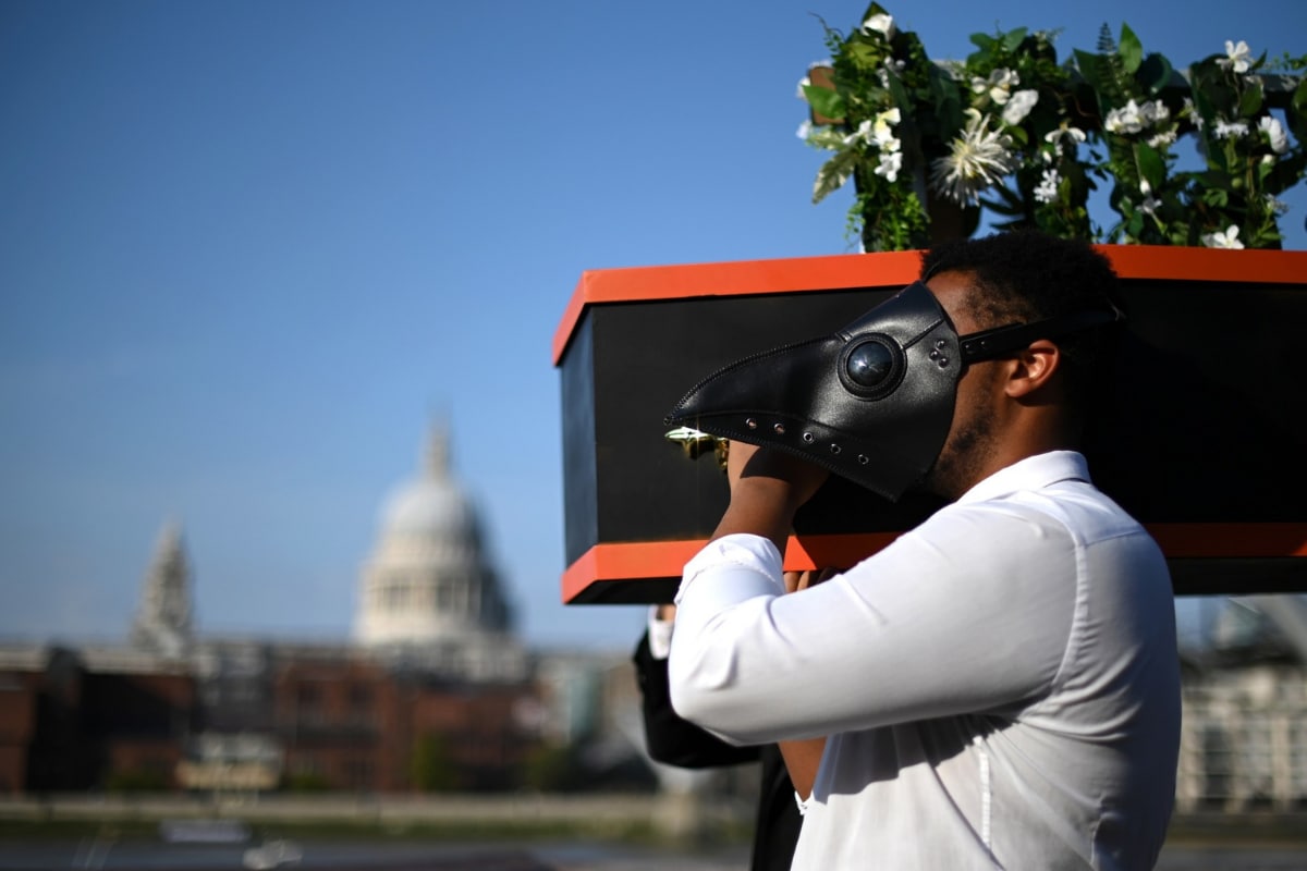 Read more about the article London’s Music Goes Goes Underground to Beat Coronavirus Disaster