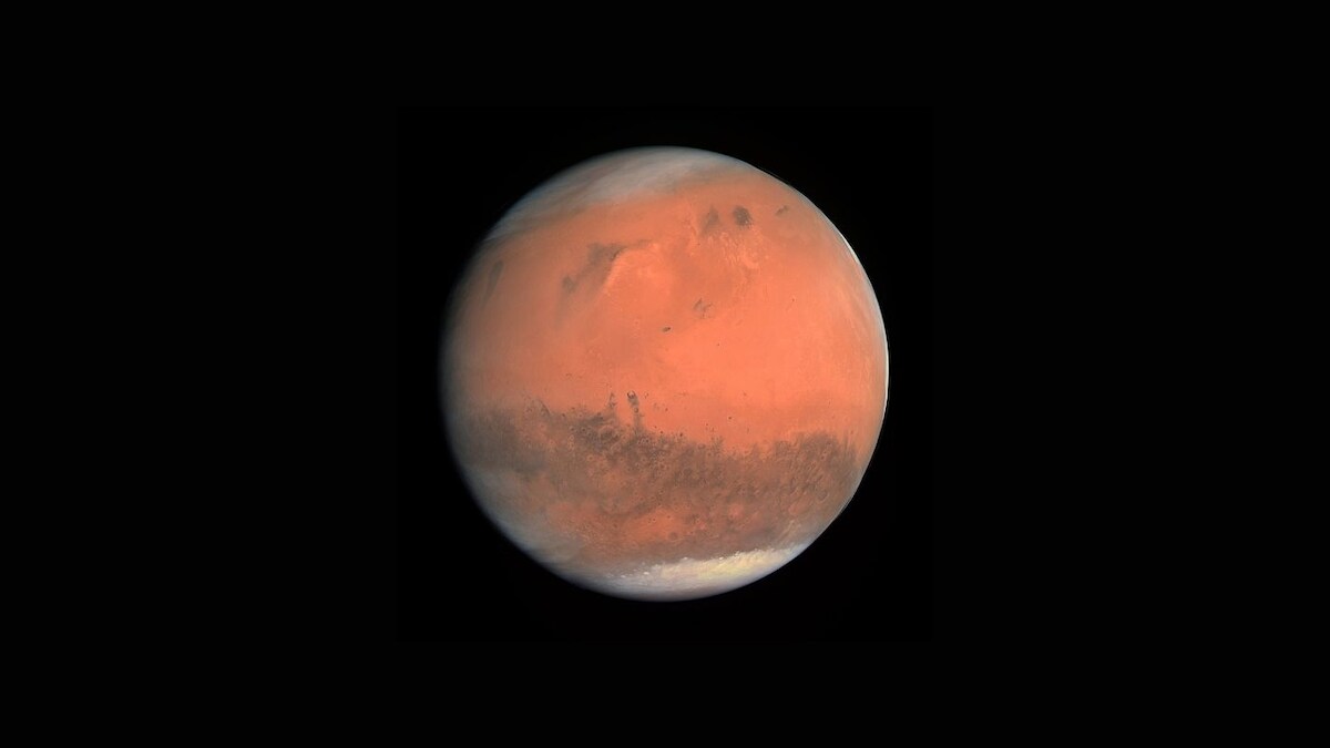 Liquid 'Water' Bodies Found Under Mars Surface