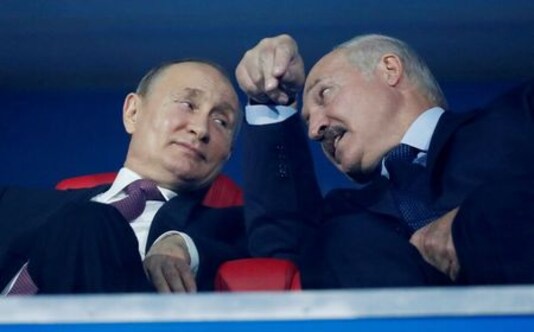 Lithuania Fears Lukashenko Will Sign Away Belarus Independence To Russia