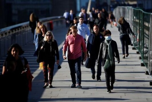 'Don't Kill Your Gran' - Britain Sounds COVID Alarm