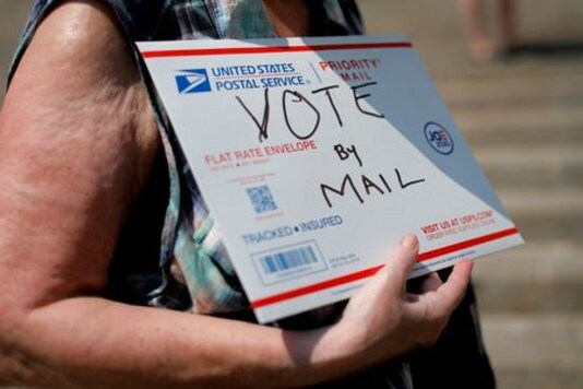 House Democrats Call For U.S. Postal Chief's Suspension, Launch Probe