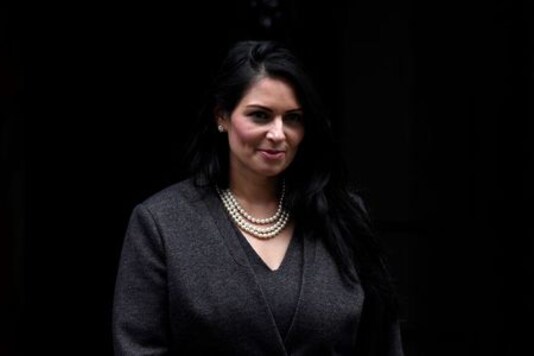 HEALTH-CORONAVIRUS-BRITAIN-TESTING:Most people can get COVID-19 tests locally - UK interior minister
