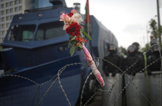 100,000 March In Minsk To Demand Belarus Leader Resigns 100,000 March In Minsk To Demand Belarus Leader Resigns