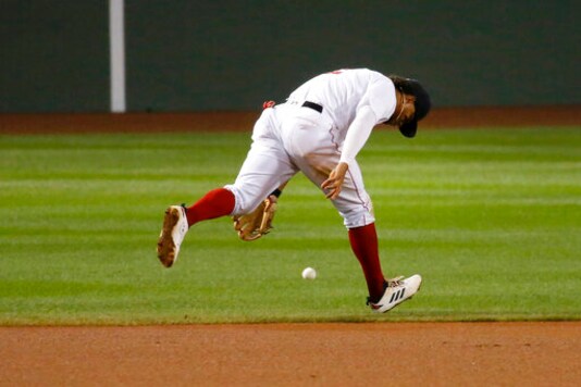 Ozuna Hits 3 HRs In Braves' 10-3 Rout Of Red Sox
