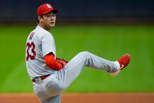 St. Louis Cardinals starting pitcher Kwang Hyun Kim throws during the first inning of the first game of a baseball doubleheader against the Milwaukee Brewers Monday, Sept. 14, 2020, in Milwaukee. (AP Photo/Morry Gash)