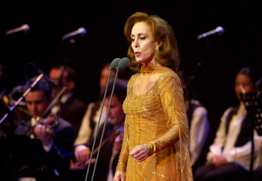 Macron Starts Lebanon Trip By Meeting Iconic Lebanese Diva
