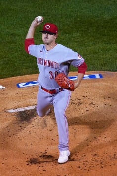 Mills Sharp, Bote Has 2 RBIs As Cubs Beat Reds 3-0