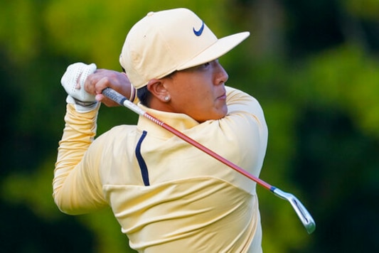 John Pak, of the United States, plays his shot from the third tee during the second round of the US Open Golf Championship, Friday, Sept. 18, 2020, in Mamaroneck, N.Y. (AP Photo/John Minchillo) John Pak, of the United States, plays his shot from the third tee during the second round of the US Open Golf Championship, Friday, Sept. 18, 2020, in Mamaroneck, N.Y. (AP Photo/John Minchillo)