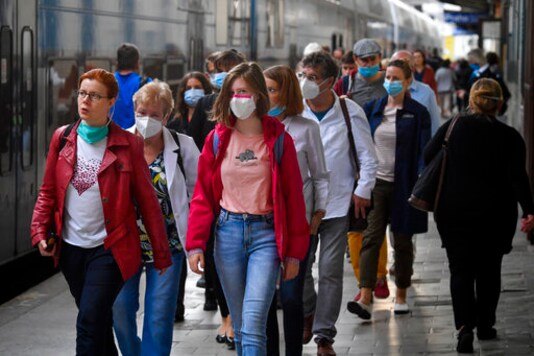 People wearing face masks arrive the Masaryk train station in Prague, Czech Republic, Thursday, Sept. 17, 2020 The number of new confirmed coronavirus infections have hit a record in the Czech Republic, surpassing 2,000 cases in one day for the first time. (Simanek Vit/CTKvia AP) People wearing face masks arrive the Masaryk train station in Prague, Czech Republic, Thursday, Sept. 17, 2020 The number of new confirmed coronavirus infections have hit a record in the Czech Republic, surpassing 2,000 cases in one day for the first time. (Simanek Vit/CTKvia AP)