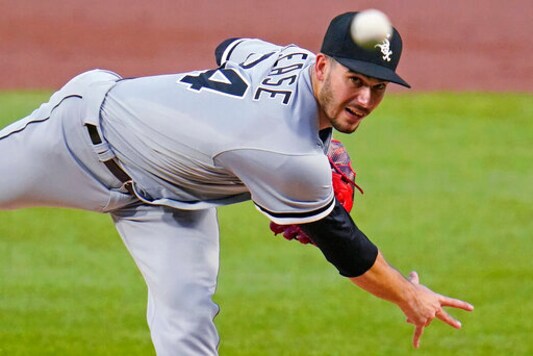 Error In Ninth Inning Gives Pirates 5-4 Win Over White Sox