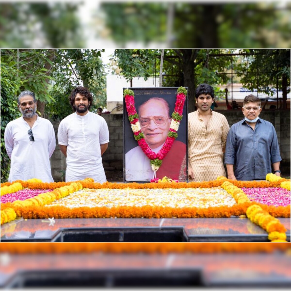 Allu Arjun and Family Pay Tribute to Allu Ramalingaiah's on His 99th Birth  Anniversary