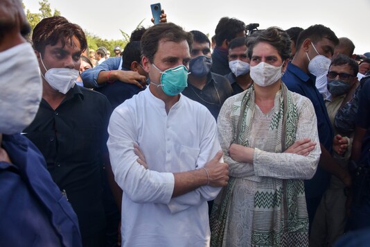 File photo of Congress leaders Rahul Gandhi and Priyanka Gandhi after they were stopped by police on a highway on their way to meet family members of the Hathras victim.