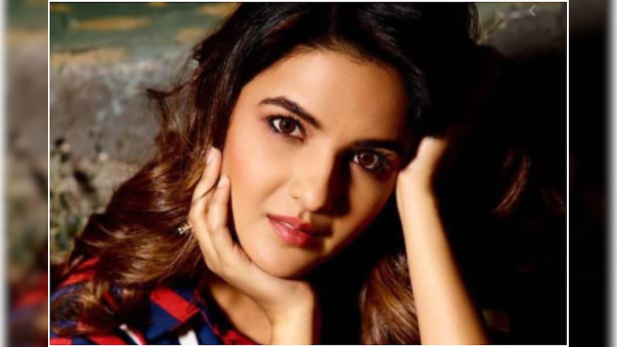 Bigg Boss 14: Jasmin Bhasin Apologises to Fans for Keeping Her Entry a Secret, Asks for Support