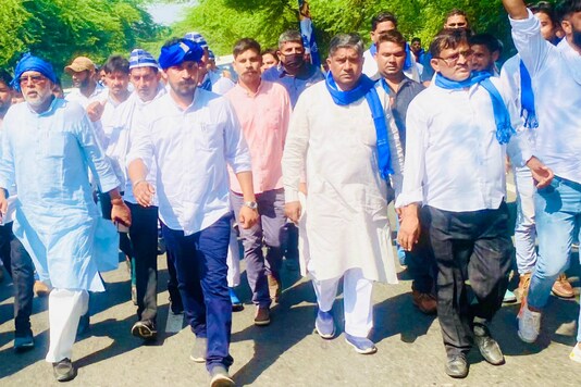 Bhim Army chief Chandrashekhar Azad marches to meet Hathras rape victim's family.