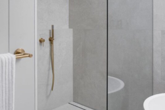 credits - #shower instagram