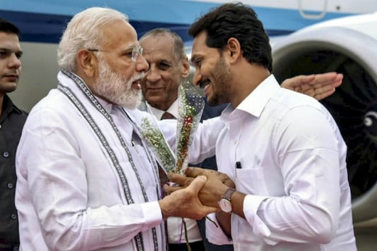 Prime Minister Narendra Modi and Andhra Pradesh Chief Minister YS Jaganmohan Reddy. (File photo: PTI)