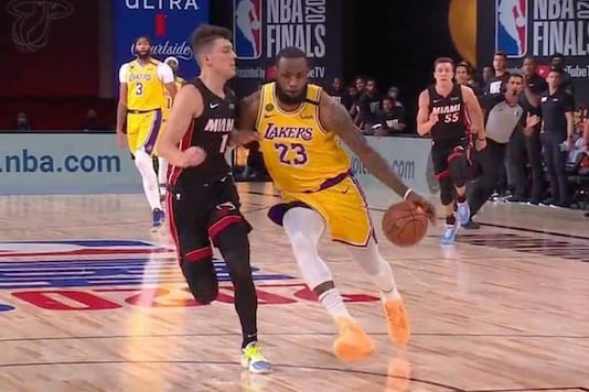 Los Angeles Lakers Last Game Played - Mega Dunk