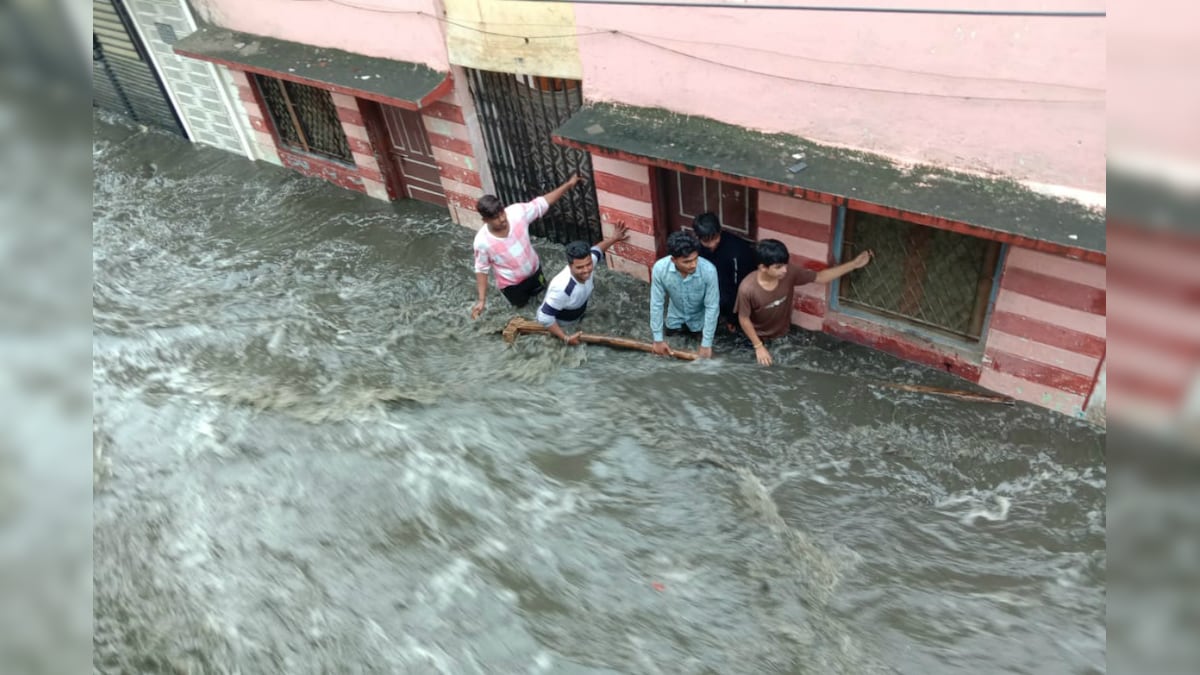 Record Rainfall of 300mm in 24 Hours Caused Flash Floods in Hyderabad, Neighbouring Districts