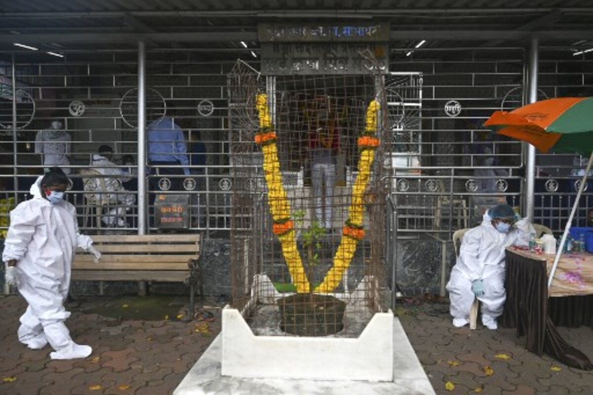 Maharashtra Allows Metro Trains to Run from Oct 15, Reopens Libraries; Places of Worship to Remain Closed