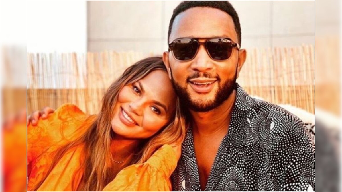 Billboard Music Awards 2020: John Legend Dedicates Performance to Chrissy Teigen, Watch Video