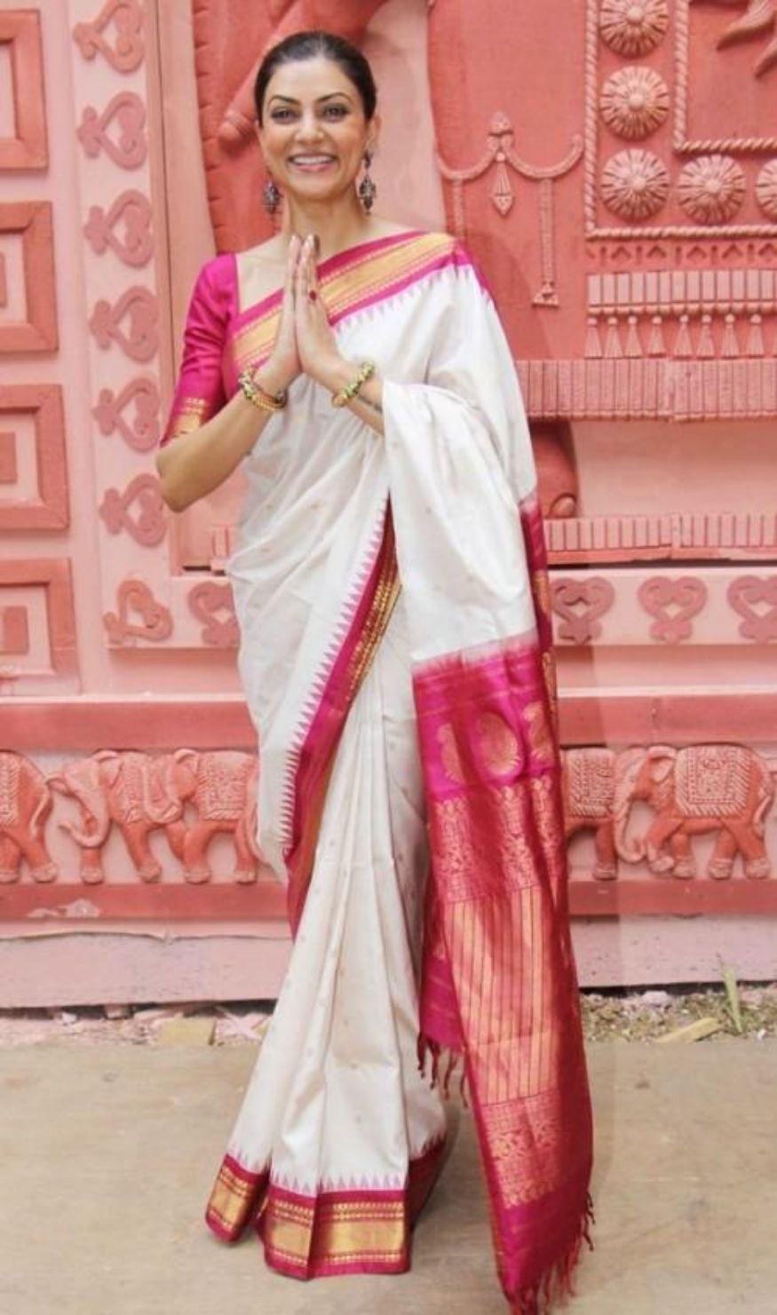 9 Saree Colors To Wear In Navratri 2021 | Navratri Saree Collection