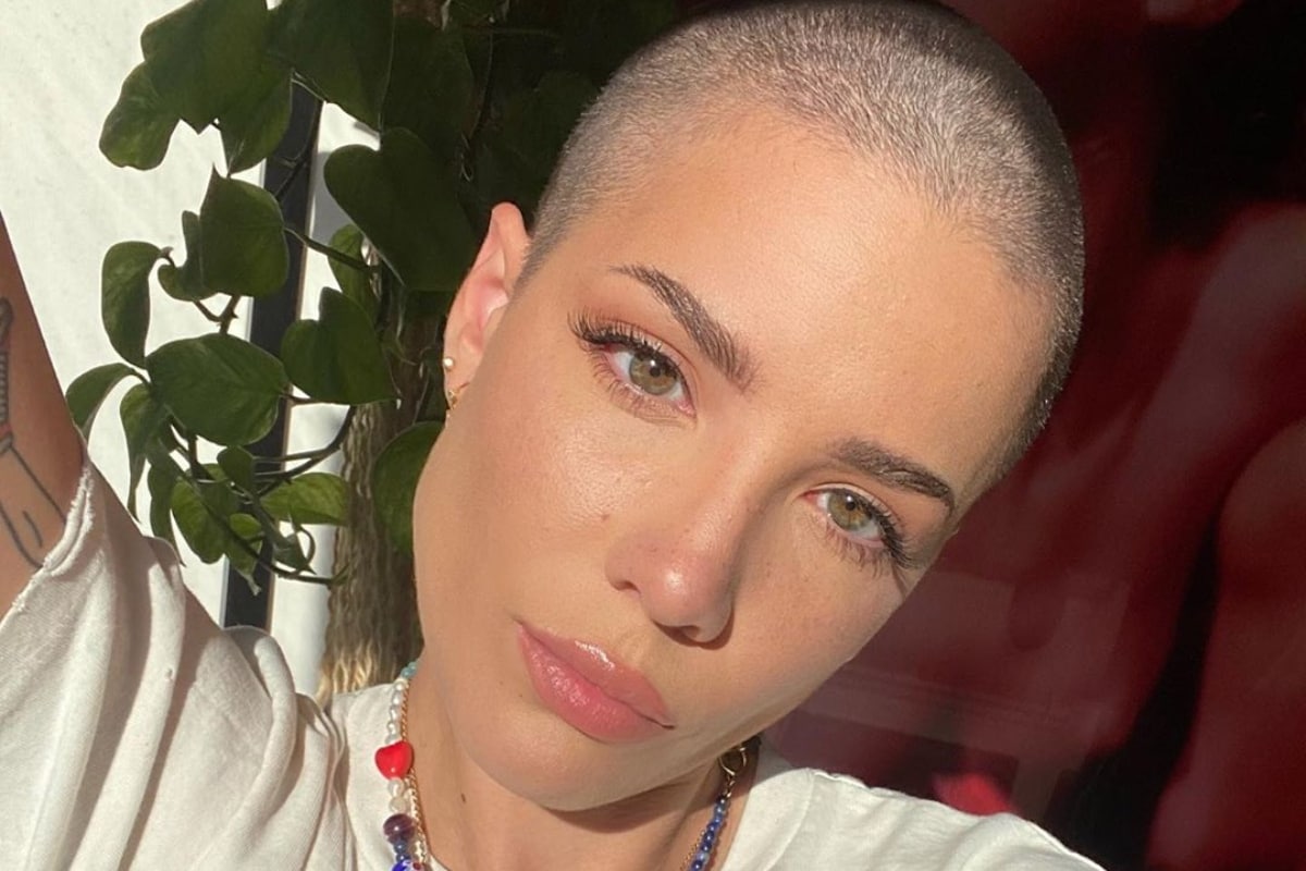 8. Halsey's Blue Hair: A Look Back at Her Best Styles in 2018 - wide 11