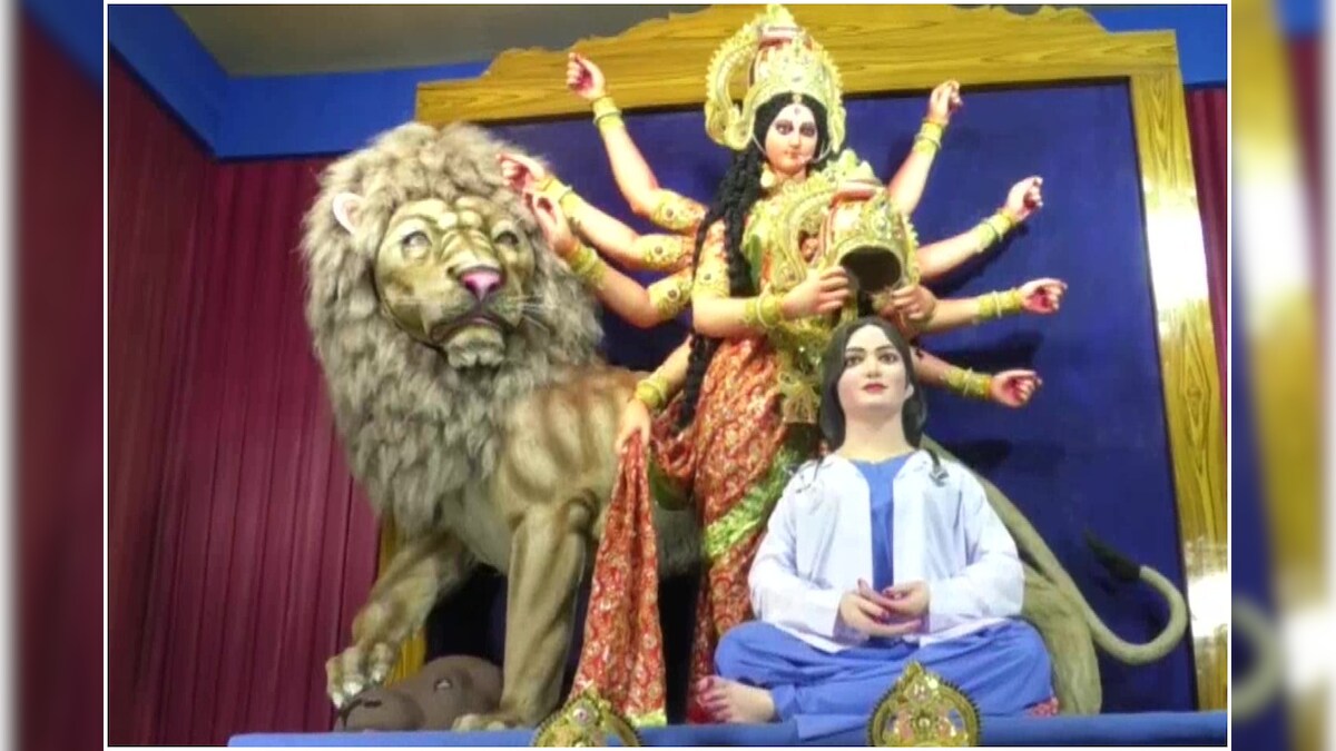 Covid-themed Durga Puja Pandal in West Bengal Pays Tribute to Doctors Saving Lives in Pandemic