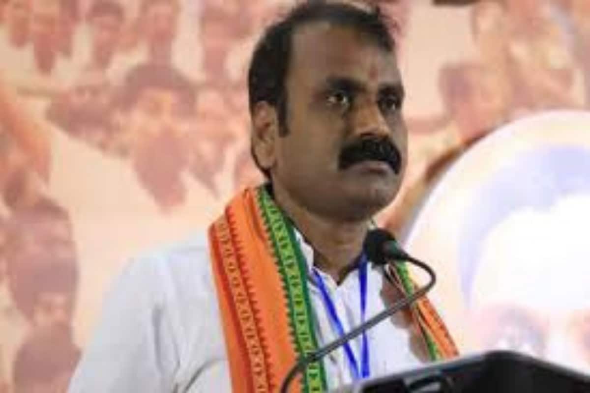 BJP TN Chief Murugan, Others Attempt to Take Out Vel Yatra, Arrested in Erode