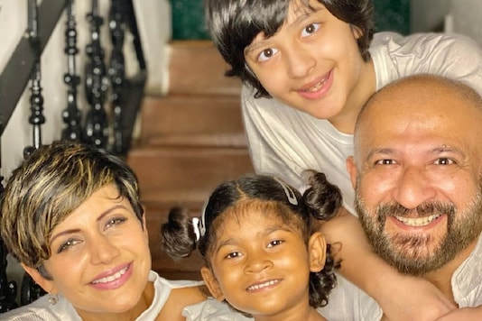 Mandira Bedi Welcomes 4 Year Old Girl Child To Her Family Fans Appreciate Her Gesture Mandira bedi (born april 15, 1972;