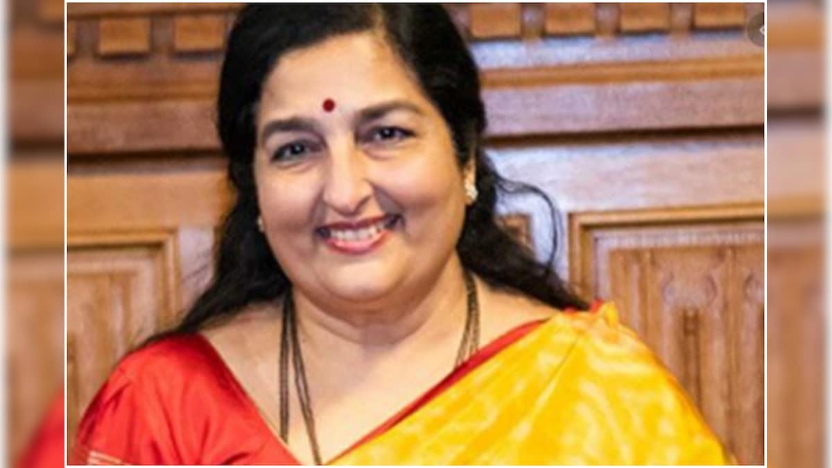 Happy Birthday Anuradha Paudwal: Here's a Playlist of Her Iconic Songs from the '90s