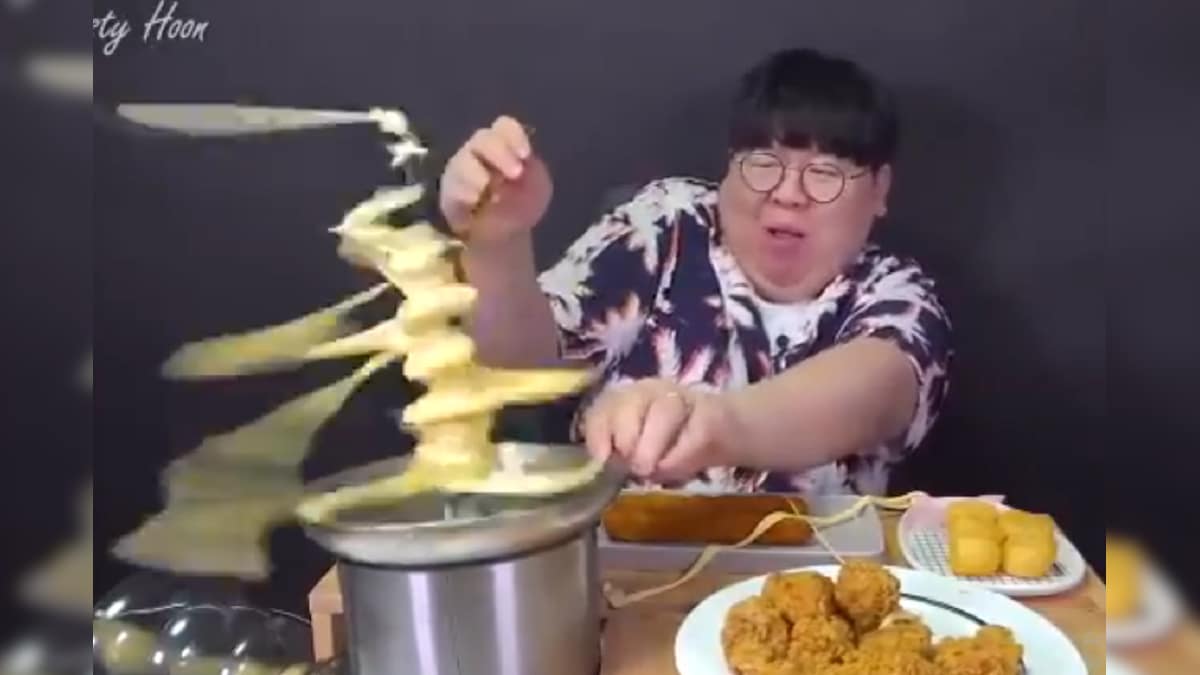 This Food Vlogger Had the Most Hilarious Reactions to His Cheese Fondue  Disaster - News18