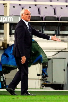 Sampdoria coach Claudio Ranieri shouts instructions during the Serie A soccer match between Fiorentina and Sampdoria at the Artemio Franchi Stadium in Florence, Italy, Friday, Oct. 2, 2020. (Marco Bucco/LaPresse via AP) Sampdoria coach Claudio Ranieri shouts instructions during the Serie A soccer match between Fiorentina and Sampdoria at the Artemio Franchi Stadium in Florence, Italy, Friday, Oct. 2, 2020. (Marco Bucco/LaPresse via AP)
