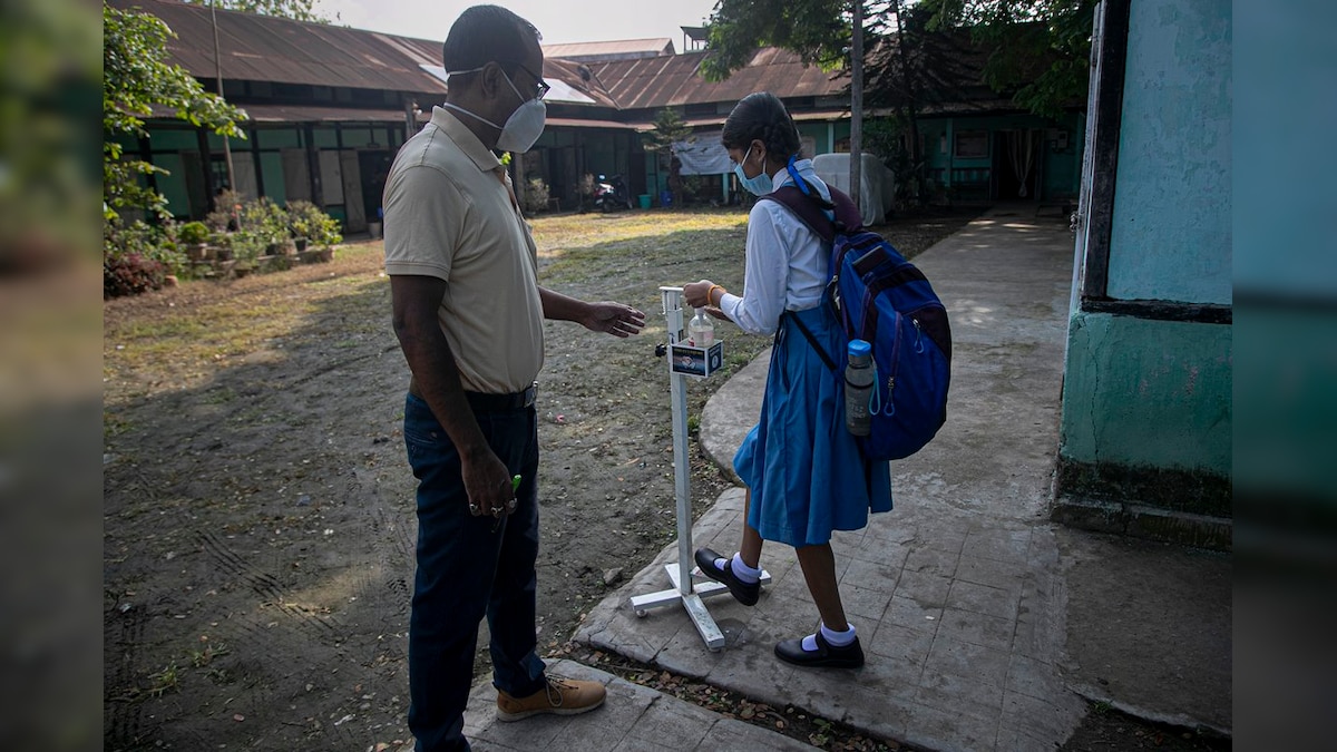 Covid-19: Tamil Nadu Schools to Reopen for Classes 10, 12 Tomorrow, Health Dept Orders Screening Students, Faculty