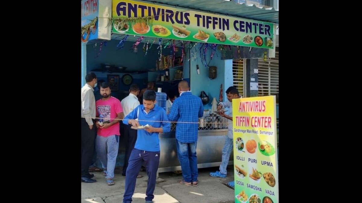 'Who Needs Covid-19 Vaccine?': Odisha Eatery Selling 'Anti-virus' Idlis, Samosas Leaves Internet Amused