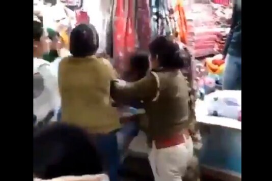 A video of the incident went viral on social media. (Credit: TWITTER)