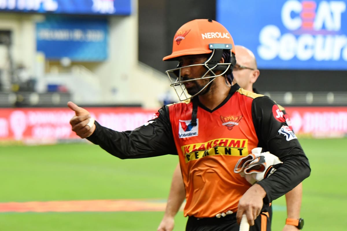 IPL 2020: Concern for Team India as David Warner Confirms Hamstring Tear for Wriddhiman Saha